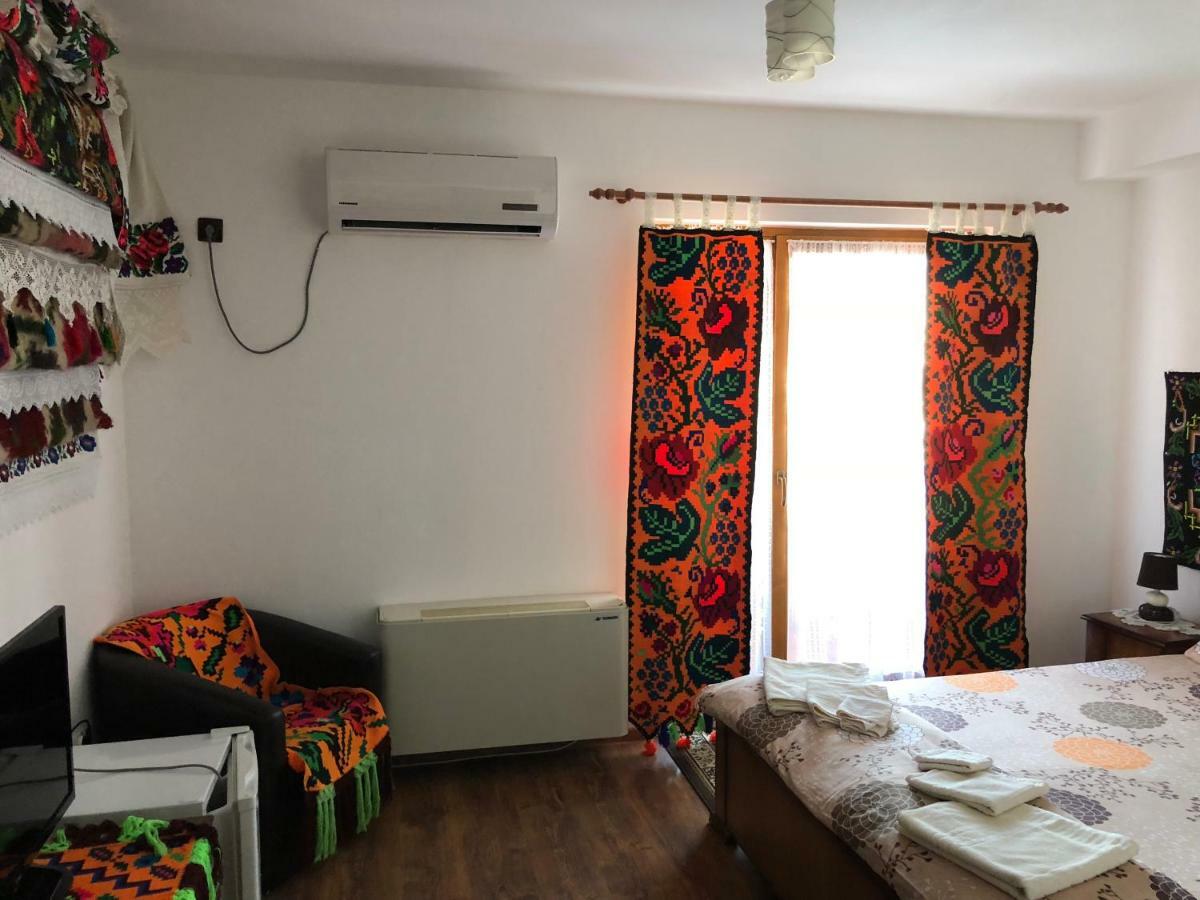 Pensiune Pastravarie La Pintea Haiducu Desesti Luaran gambar
